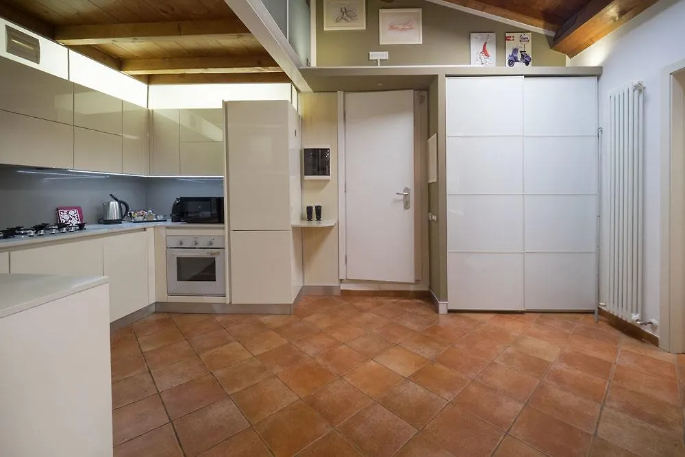 Alkimia Apartments Ferrara Italy